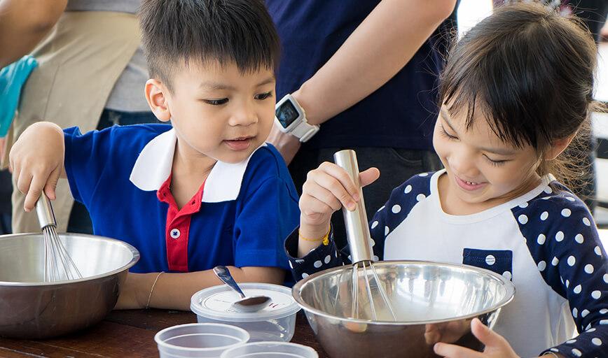 3 Reasons Why Ice Cream Workshops Should Be Your Next Family Bonding Activity
