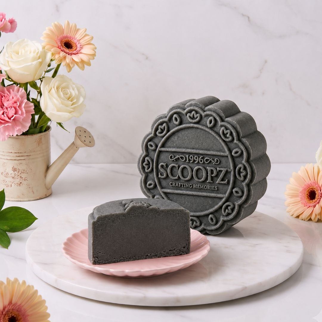 Discerning Gift  2-Piece Baked-Skin Mooncake Keepsake | $46